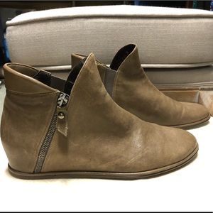 Stuart Weitzman lowkey hidden wedge boots
